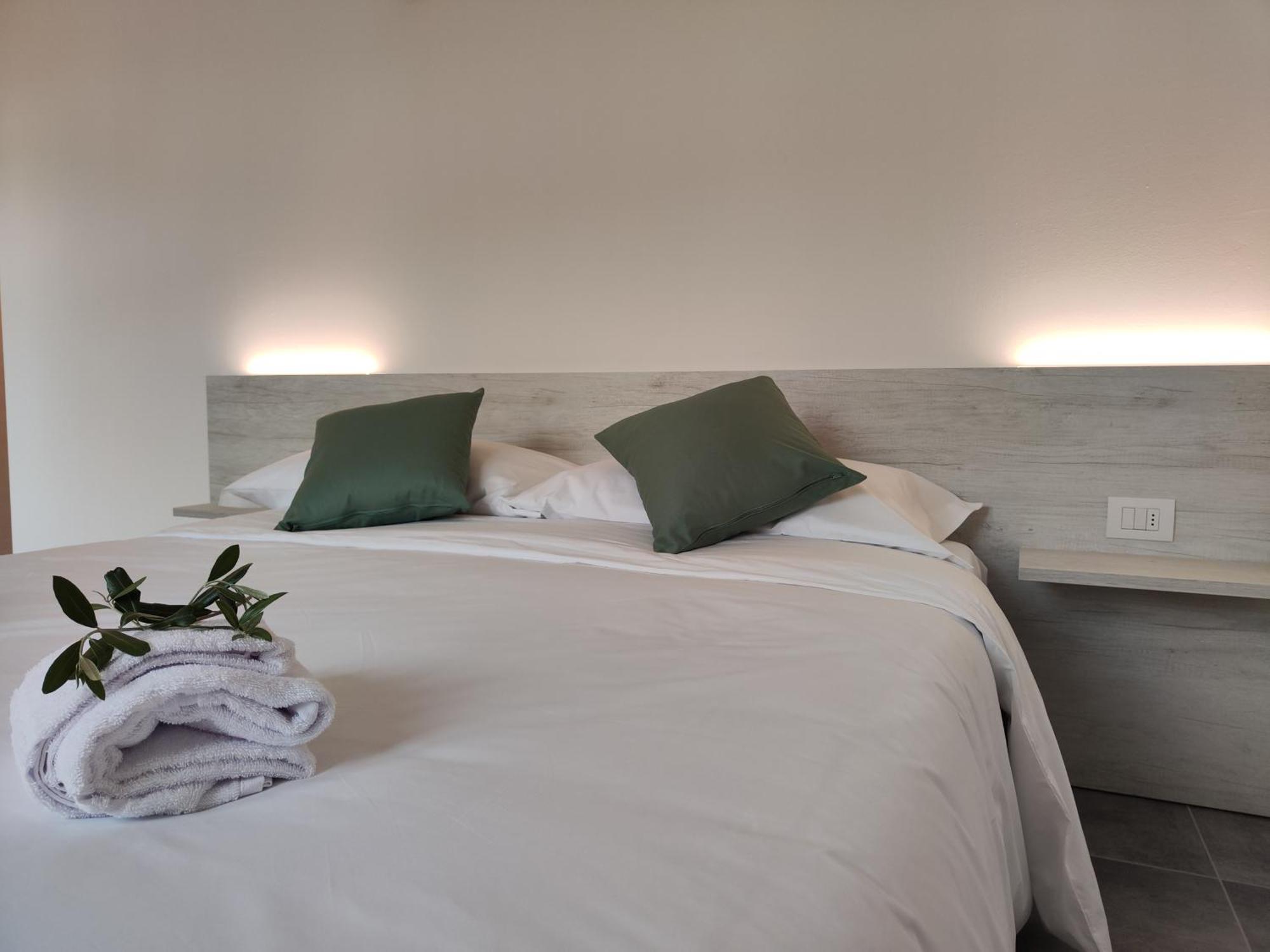 Oasi Degli Ulivi Apartman Riva del Garda Kültér fotó
