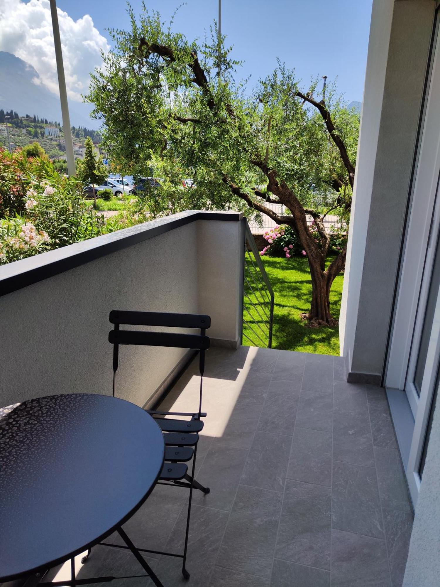 Oasi Degli Ulivi Apartman Riva del Garda Kültér fotó