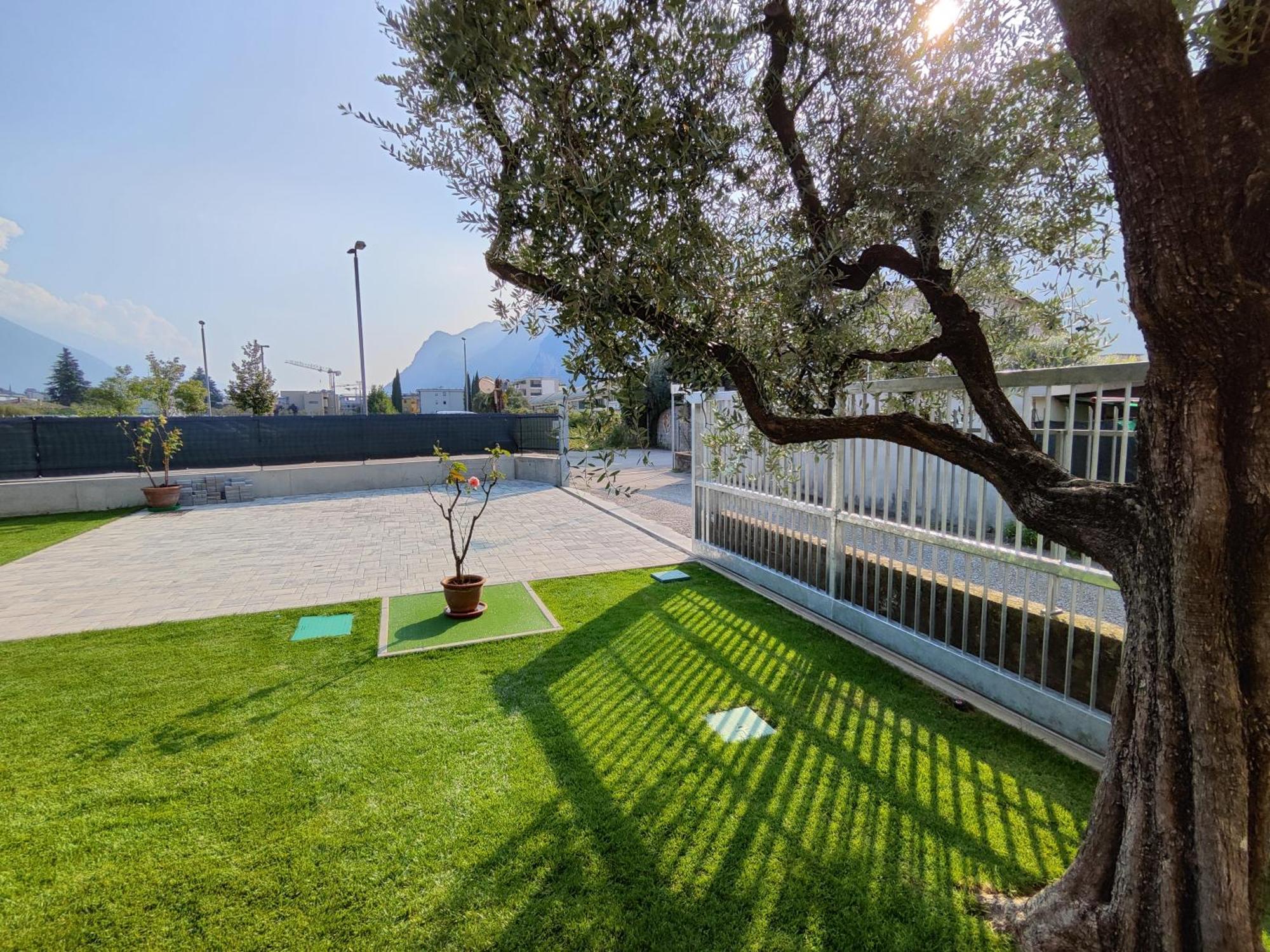 Oasi Degli Ulivi Apartman Riva del Garda Kültér fotó