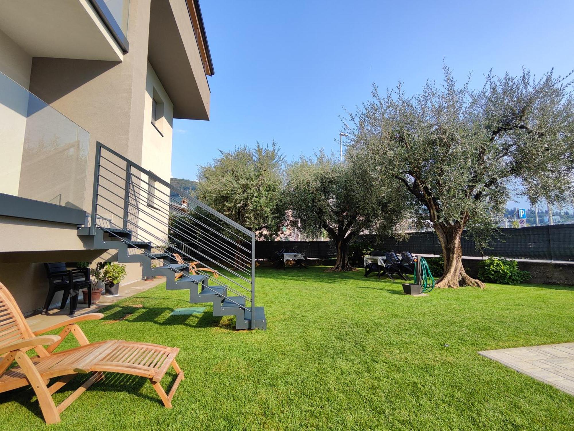 Oasi Degli Ulivi Apartman Riva del Garda Kültér fotó